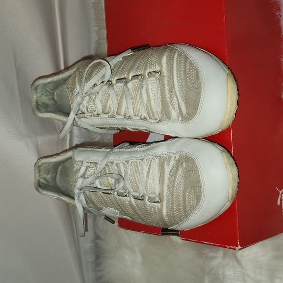 Lena Puma - Picture 2 of 4